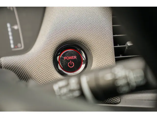 Honda Jazz 1.5i e:HEV CROSSTAR 2023 Hybride Benzine 19