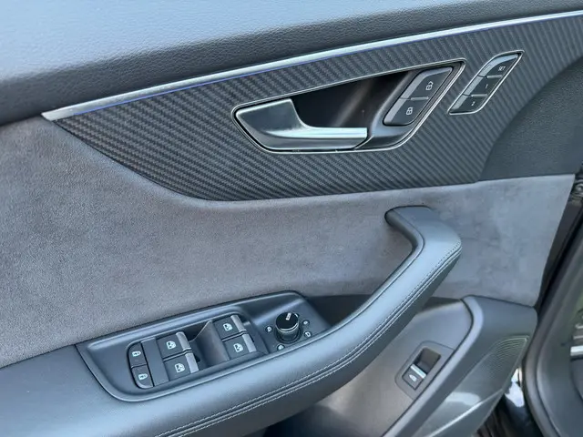 Audi RSQ8 4.0 TFSI RS Q8 quattro 2024 Benzine 21