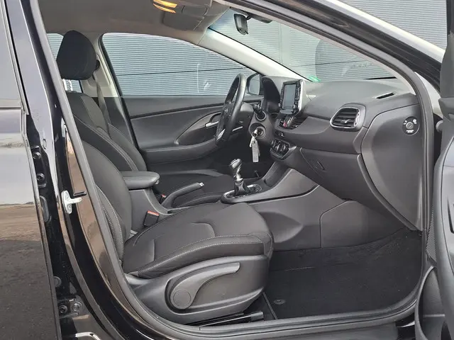 Hyundai i30 Wagon 1.4 T-GDI Comfort 2019 Benzine 7