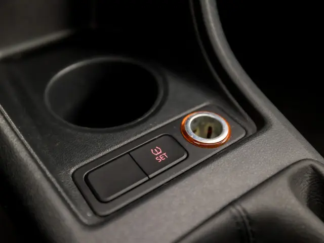 Volkswagen up! 1.0 take up! 2016 Benzine 19