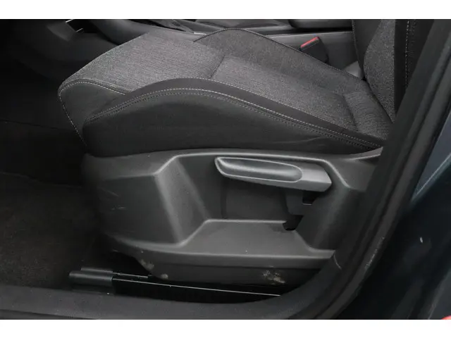 Škoda Karoq 1.5 TSI ACT Style Business 2019 Benzine 16