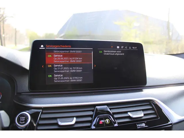 BMW 5 Serie Touring 540i xDrive Touring 2022 Benzine 30