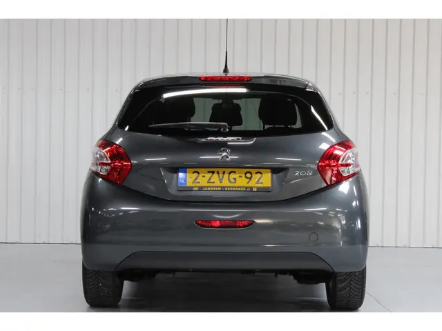 Peugeot 208 1.2 PureTech Style Pack Plus 2015 Benzine 9