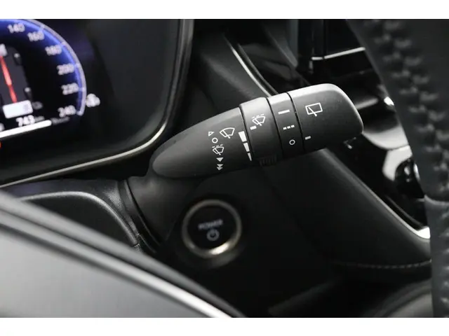 Toyota Corolla TS Hybrid 140 2024 Hybride Benzine 28