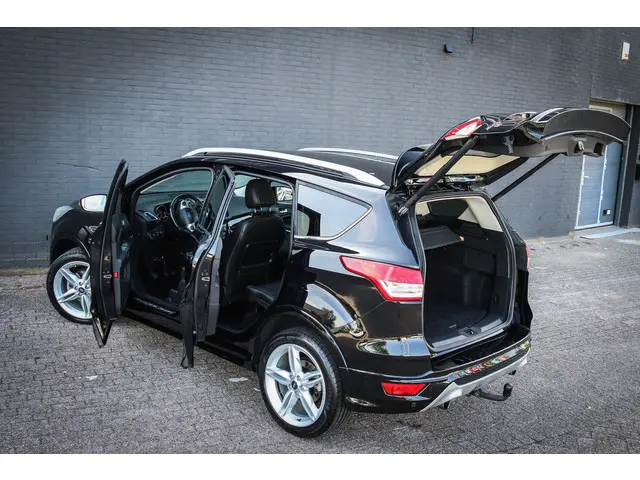 Ford Kuga 1.5 Titanium Styling Pack 2016 Benzine 19