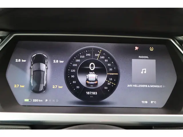 Tesla Model S 85 Signature Performance 2014 Elektrisch 27
