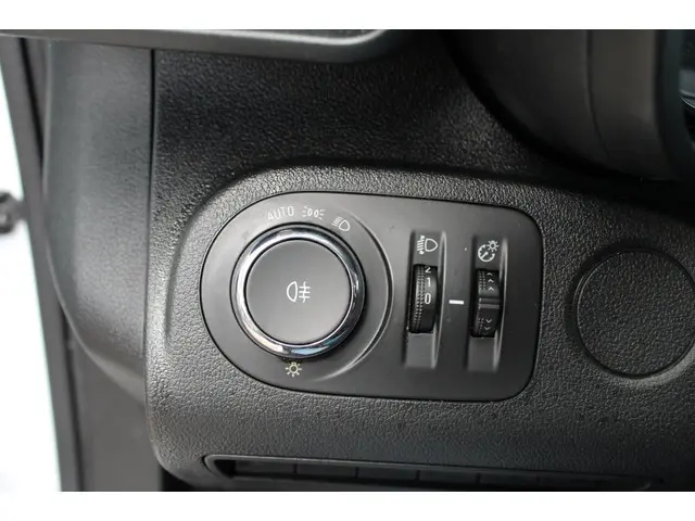 Opel Combo 1.5D L1H1 Edition 2021 Diesel 22