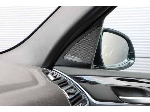 BMW X3 xDrive30e High Executive 2023 Hybride Benzine 48