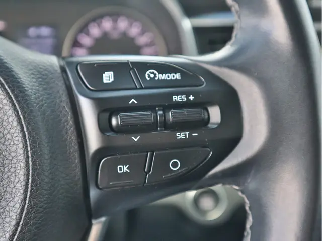 Kia Stonic 1.0 T-GDi DynamicPlusLine 2020 Benzine 12