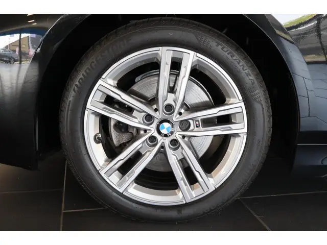 BMW 1 Serie 118i Business Edition 2021 Benzine 15