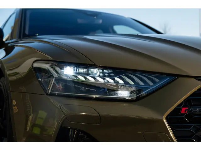 Audi RS6 Avant 4.0 TFSI quattro 2022 Benzine 35