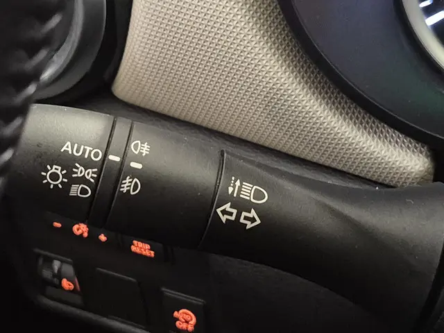 Nissan Micra 0.9 IG-T N-Connecta 2018 Benzine 28