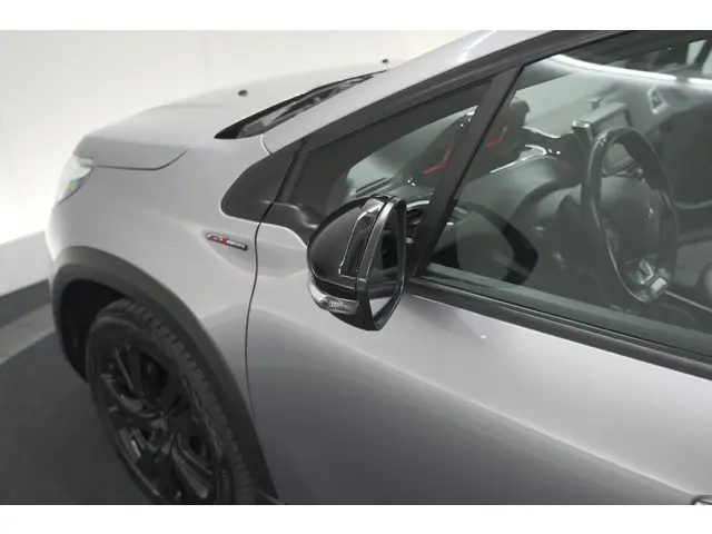 Peugeot 2008 PureTech 110 EAT6 GT 2017 Benzine 22