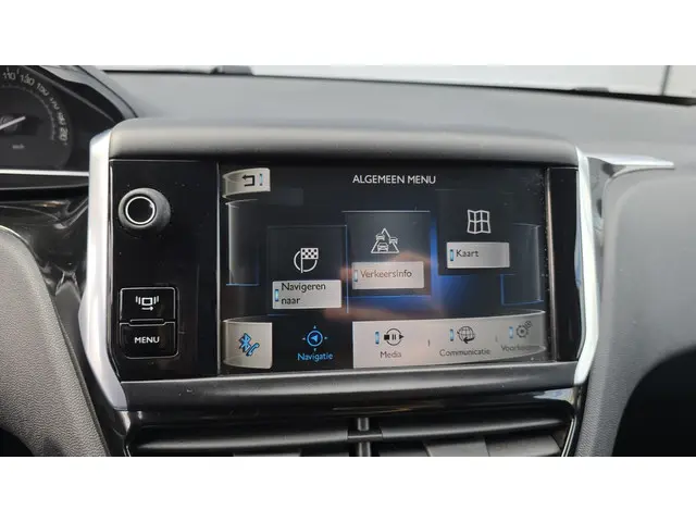 Peugeot 208 1.2 VTi Blue Lease 2012 Benzine 27