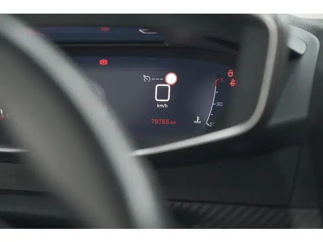 Peugeot 2008 PureTech 130 GT-Line 2020 Benzine 42