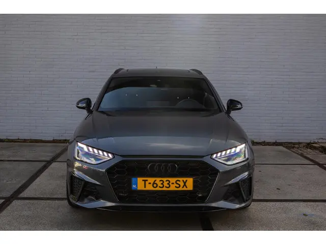 Audi A4 Avant 45 TFSI quattro edition one 2020 Benzine 8