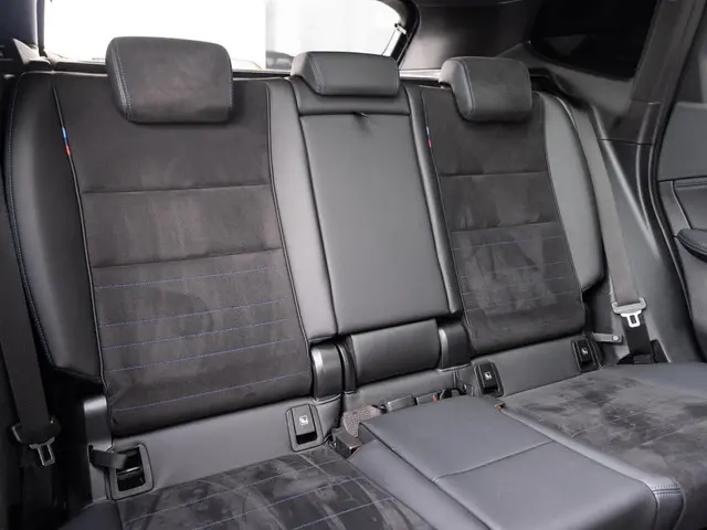 BMW X1 xDrive23i 2023 Benzine 11