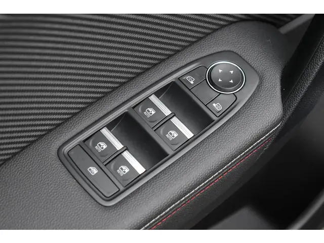 Renault Captur Mild Hybrid 160 PK R.S. Line 2022 Benzine 23