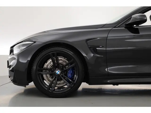 BMW M4 4-serie Cabrio Competition 2020 Benzine 38