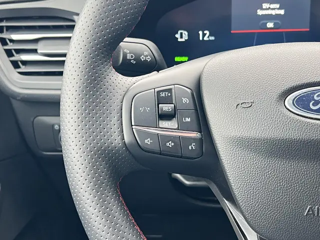 Ford Kuga 2.5 FHEV ST-Line 2025 Hybride Benzine 11