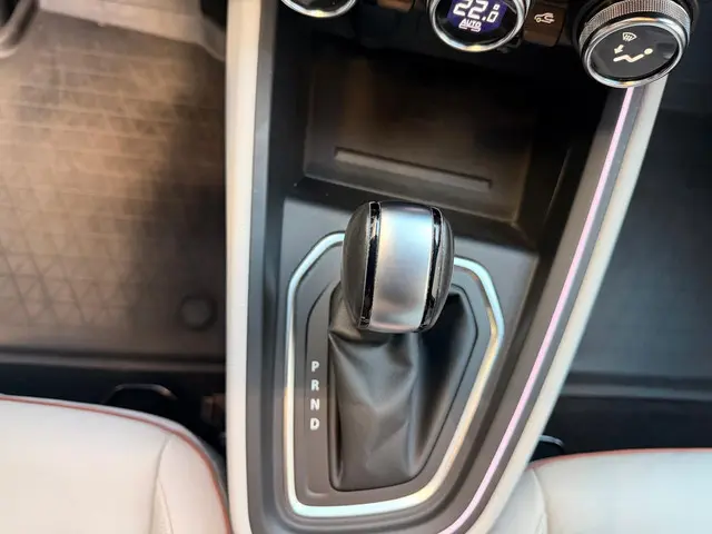 Renault Clio 1.3 TCe Initiale Paris 2020 Benzine 20