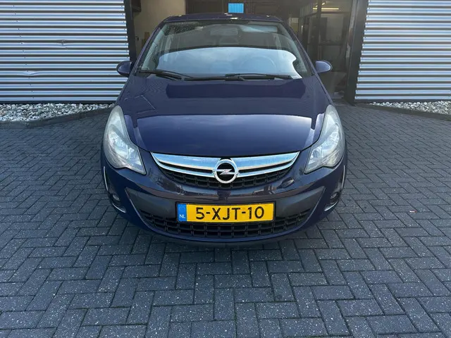 Opel Corsa 1.4-16V BlitZ 2014 Benzine 10