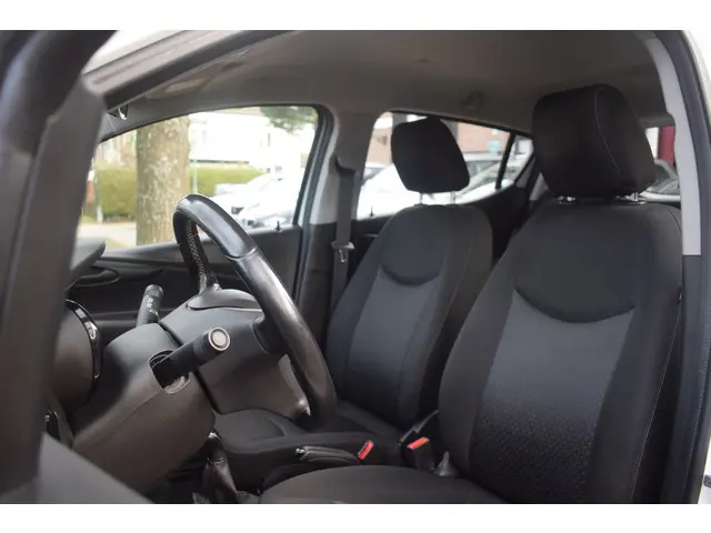 Opel KARL 1.0 ecoFLEX Edition 2015 Benzine 12