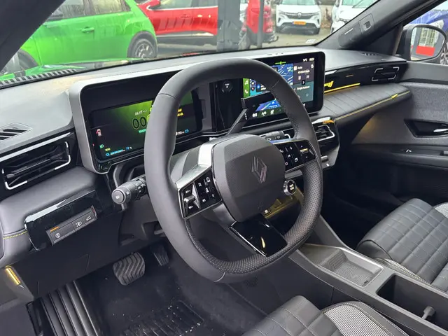 Renault 4 Iconic 150 pk Comfort Range 2026 Elektrisch 12