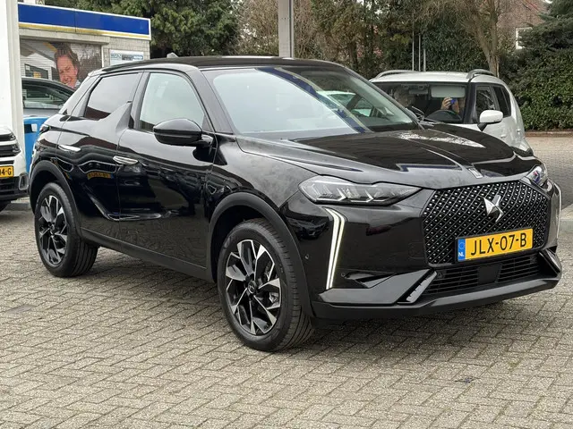 DS DS 3 1.2 Hybrid 136 Etoile 2025 Hybride Benzine 11