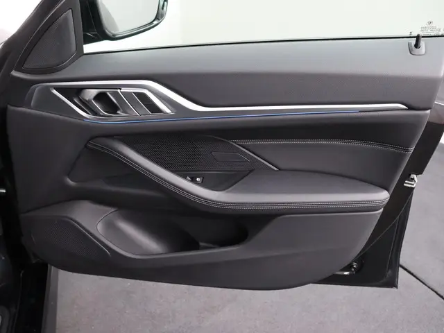 BMW i4 High Executive M-Sport 2023 Elektrisch 39