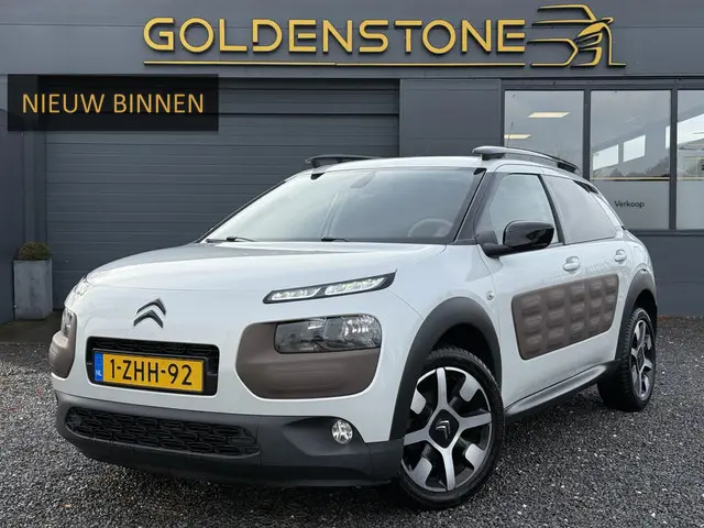 Citroën C4 Cactus 1.2 e-VTi Shine 2015 Benzine