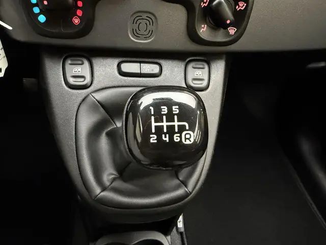 Fiat Panda 1.0 Hybrid City Life 2022 Benzine 11