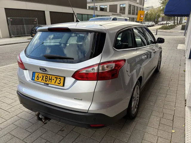 Ford Focus Wagon 1.0 EcoBoost Edition Plus 2014 Benzine 4