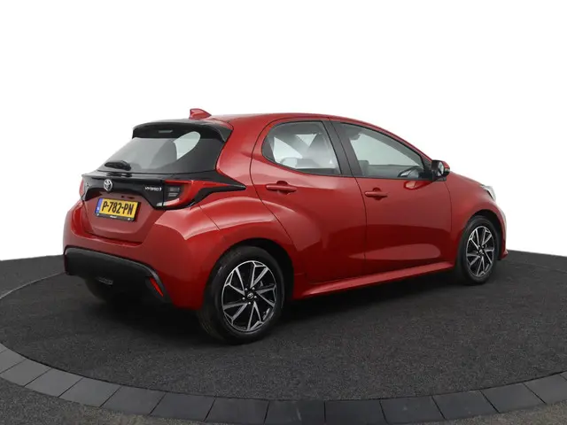 Toyota Yaris 1.5 Hybrid Dynamic 2022 Hybride Benzine 2