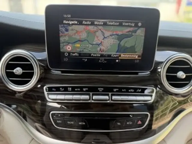 Mercedes-Benz V-Klasse 250d 4-M L.DC Ed. 2018 Diesel 17