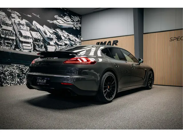 Porsche Panamera 4.8 GTS 2015 Benzine 10