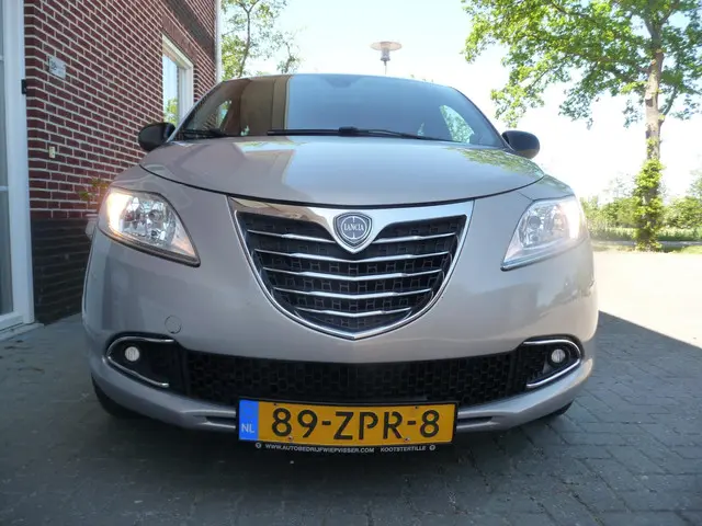 Lancia Ypsilon 0.9 TwinAir Gold 2012 Benzine 4