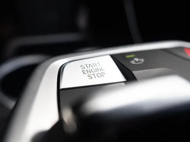 BMW X1 xDrive25e 2025 Hybride Benzine 29