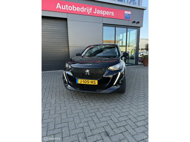 Peugeot 2008 1.2 PureTech Blue Lease Allure 2020 Benzine 2
