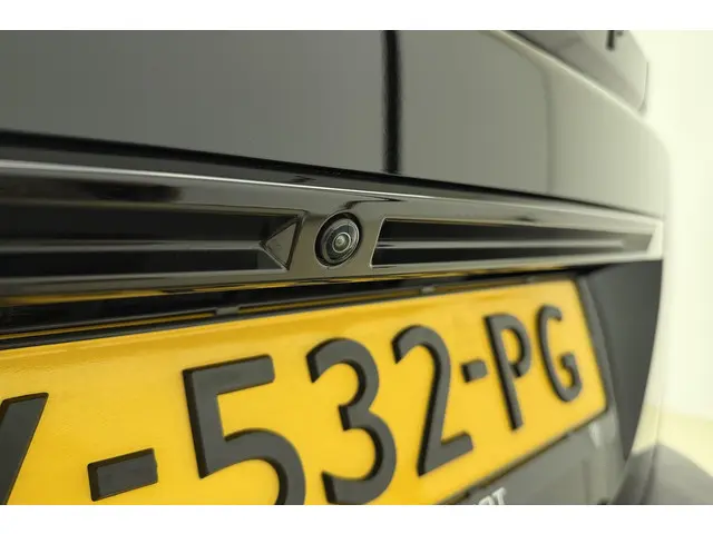 Peugeot 2008 1.2 PureTech 100 Allure 2024 Benzine 28