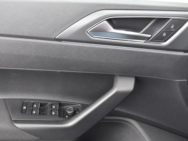 Volkswagen Polo 1.0 TSI 95pk DSG R-Line 2024 Benzine 11