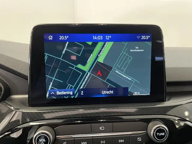Ford Kuga 2.5 PHEV ST-Line X 2021 Hybride Benzine 14