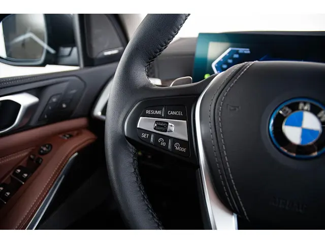 BMW X5 xDrive50e 2024 Hybride Benzine 47