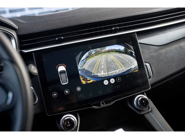 Lynk & Co 01 Plug-in Hybrid 2021 Hybride Benzine 12