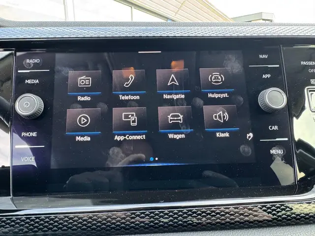 Volkswagen Polo 1.0 TSI Life 2023 Benzine 27