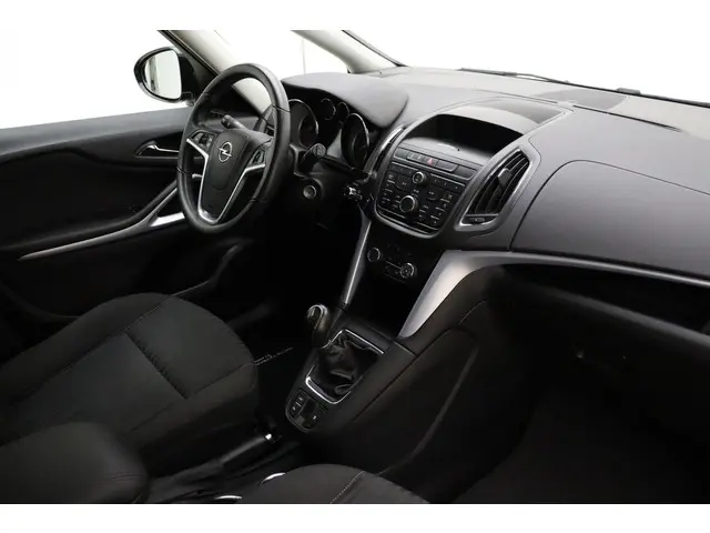 Opel Zafira Tourer 1.4 Berlin 7-persoons 2013 Benzine 3