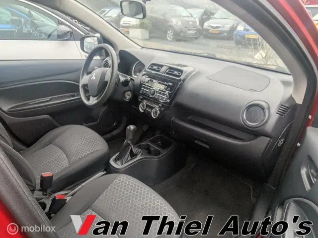 Mitsubishi Space Star 1.0 Entry airco 2015 Benzine 3