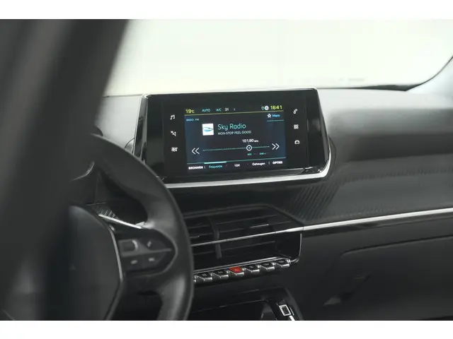 Peugeot e-2008 EV Allure 50 kWh 2021 Elektrisch 46