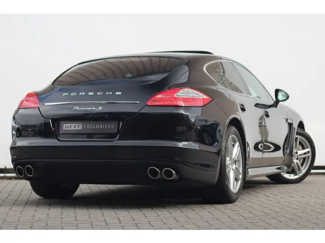 Porsche Panamera 4.8 S 2012 Benzine 11