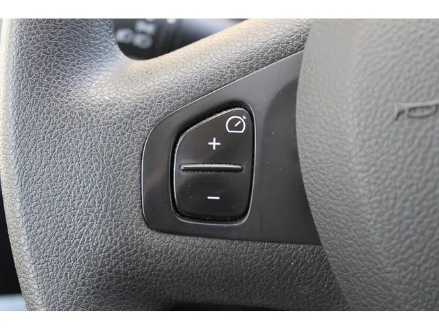 Renault Trafic 2.0 dCi 120 T29 L2H1 Comfort 2021 Diesel 16
